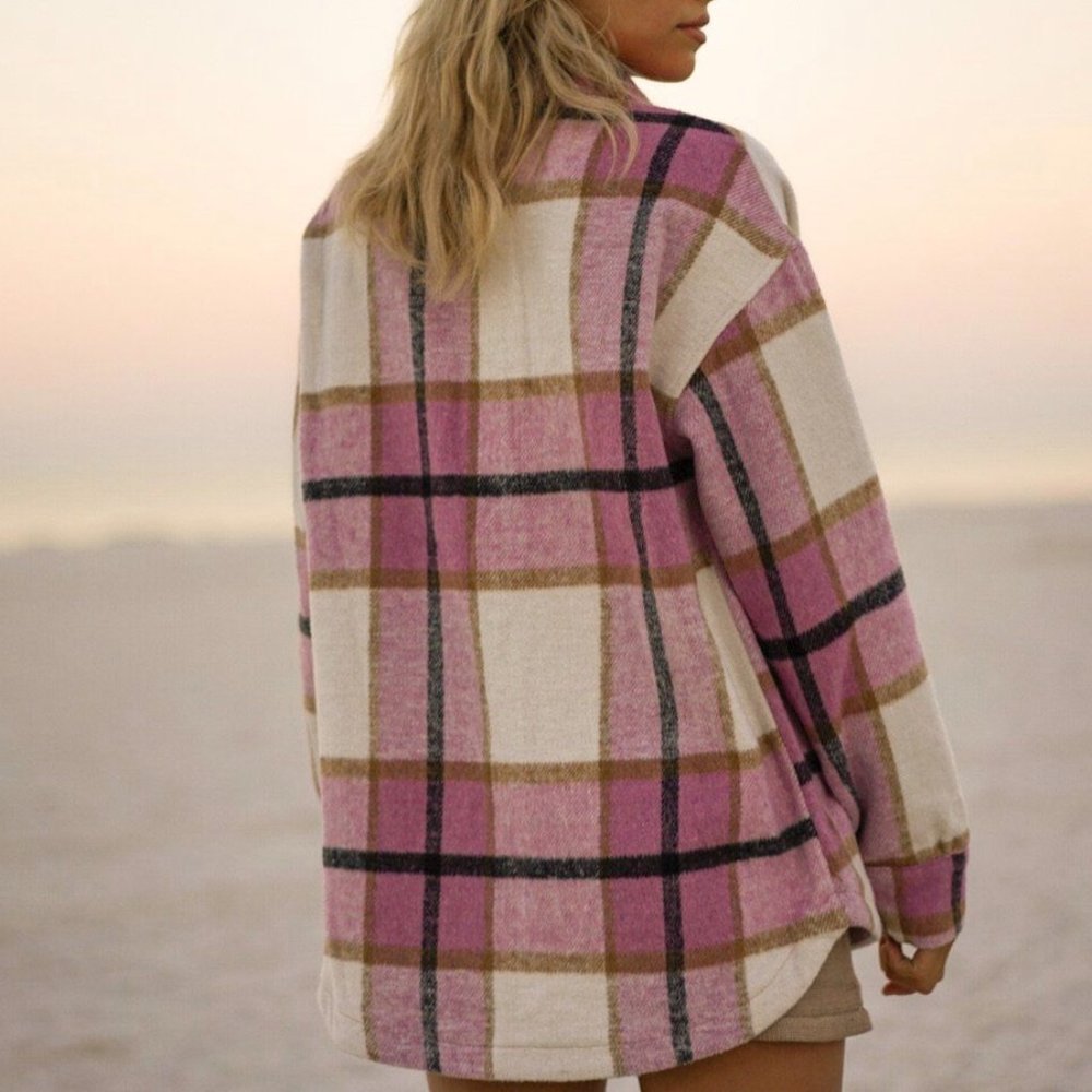 ❌SOLD OUT❌STAYCATION PINK SHACKET - Picture 3 of 4